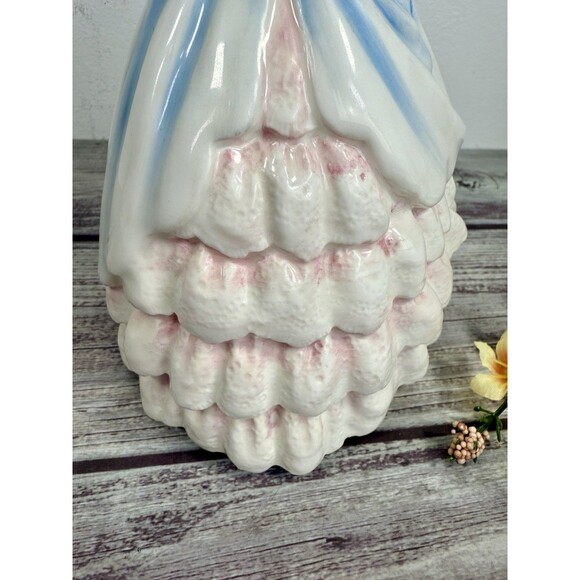 Royal Doulton Claire HN 3646 Figurine 8.25" Tall RETIRED 1994 EXCELLENT - Picture 12 of 15